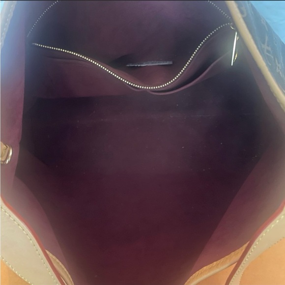 Gorgeous Louis Vuitton CarryAll MM handbag - Picture 3 of 7